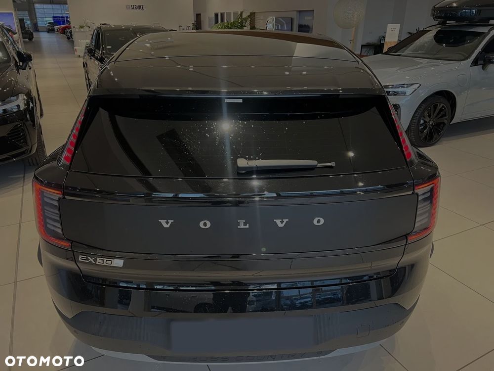 Volvo EX30 Twin Motor Performance AWD Cross Country Ultra - 18