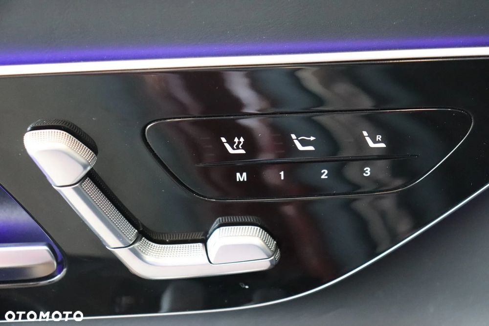 Mercedes-Benz SL AMG 63 4-Matic+ - 10