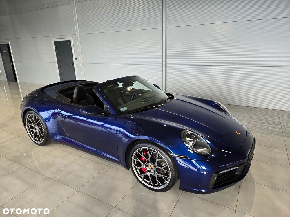 Porsche 911 Carrera 4S Cabrio - 2