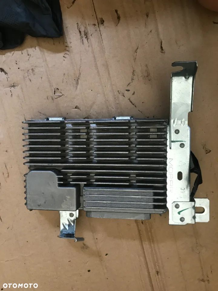 Wzmacniacz JEEP RENEGADE - 2