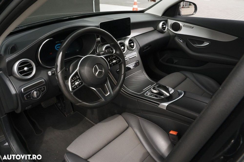 Mercedes-Benz C - 10