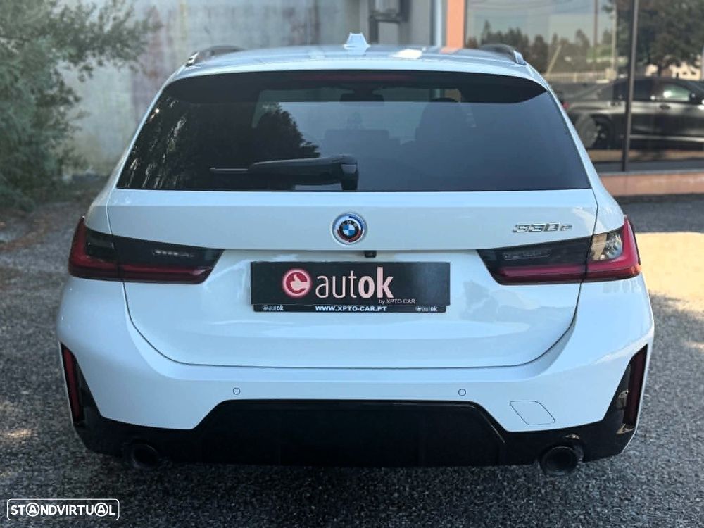 BMW 330 e Pack 50 anos M Auto - 16