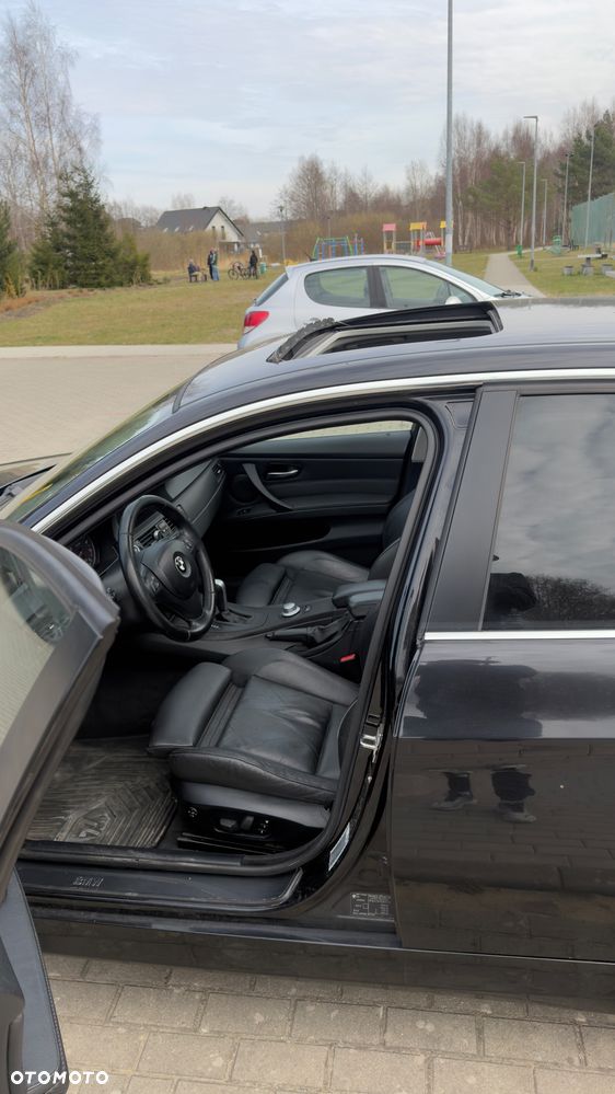 BMW Seria 3 325i - 34