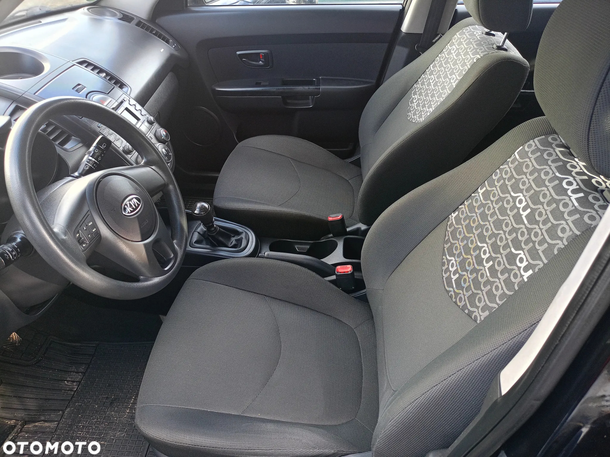 Kia Soul 1.6 L - 10
