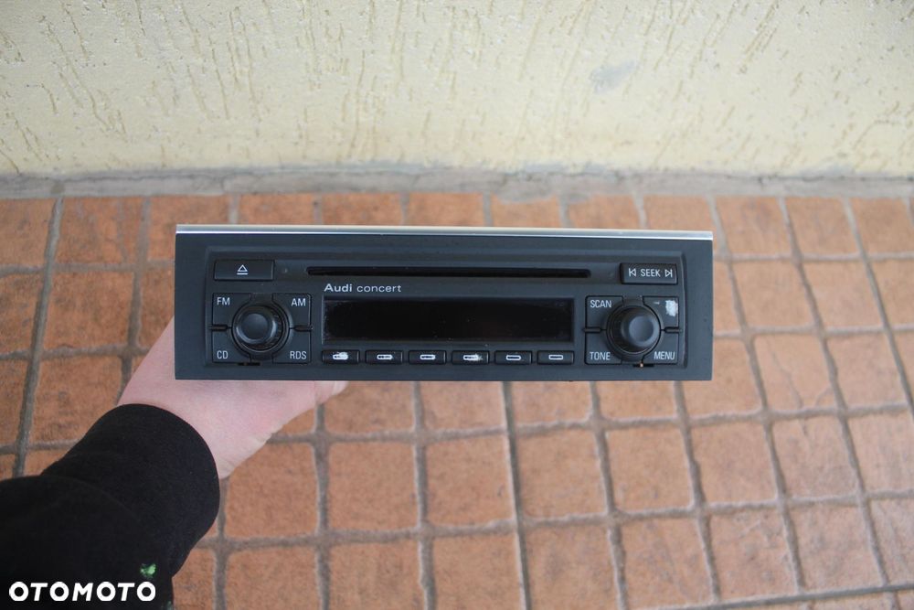 RADIO CD CONCERT AUDI A4 B6 8E0035186J - 2