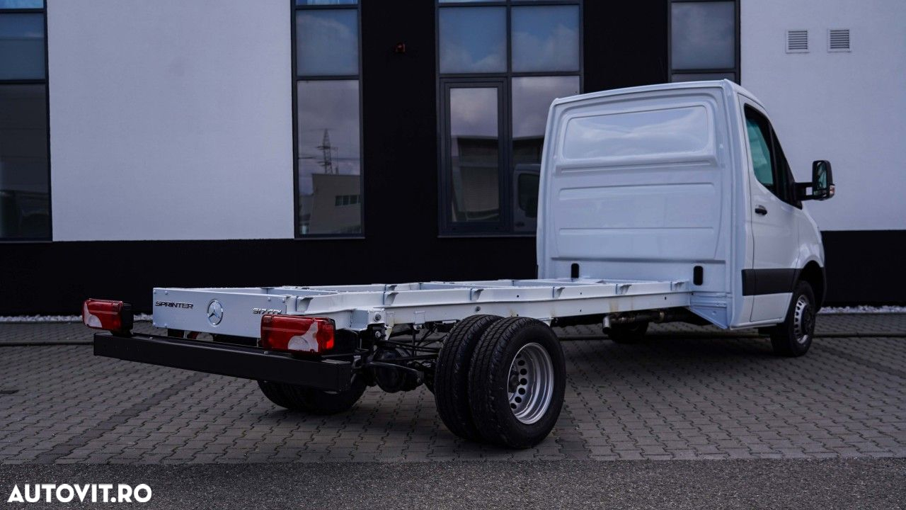 Mercedes-Benz Sprinter - 3
