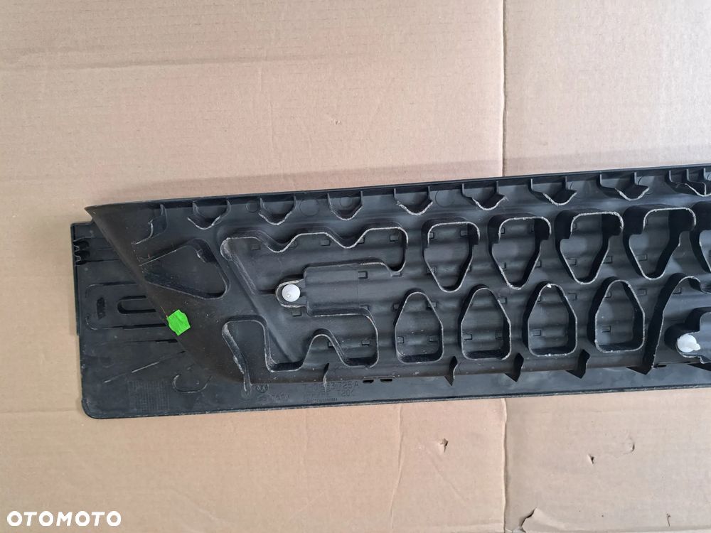 Volkswagen Transporter T5 stopień prawy boczny próg - 5