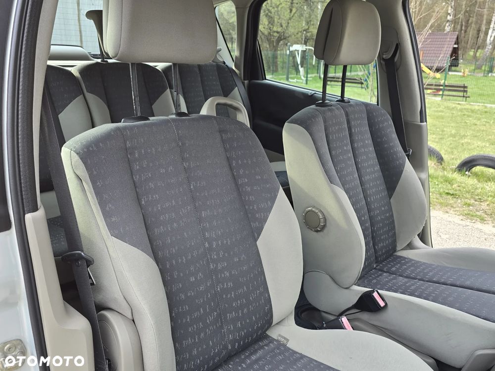 Renault Scenic 1.6 Exception - 15