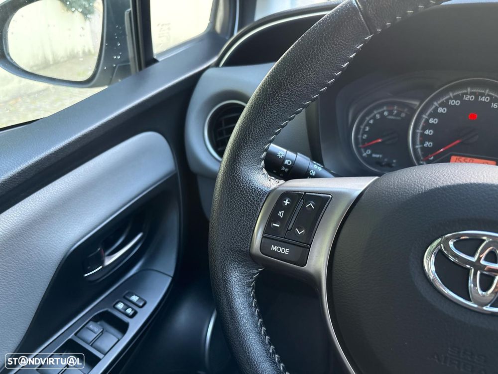 Toyota Yaris 1.0 VVT-i Comfort +PS Style+P.Techno - 23
