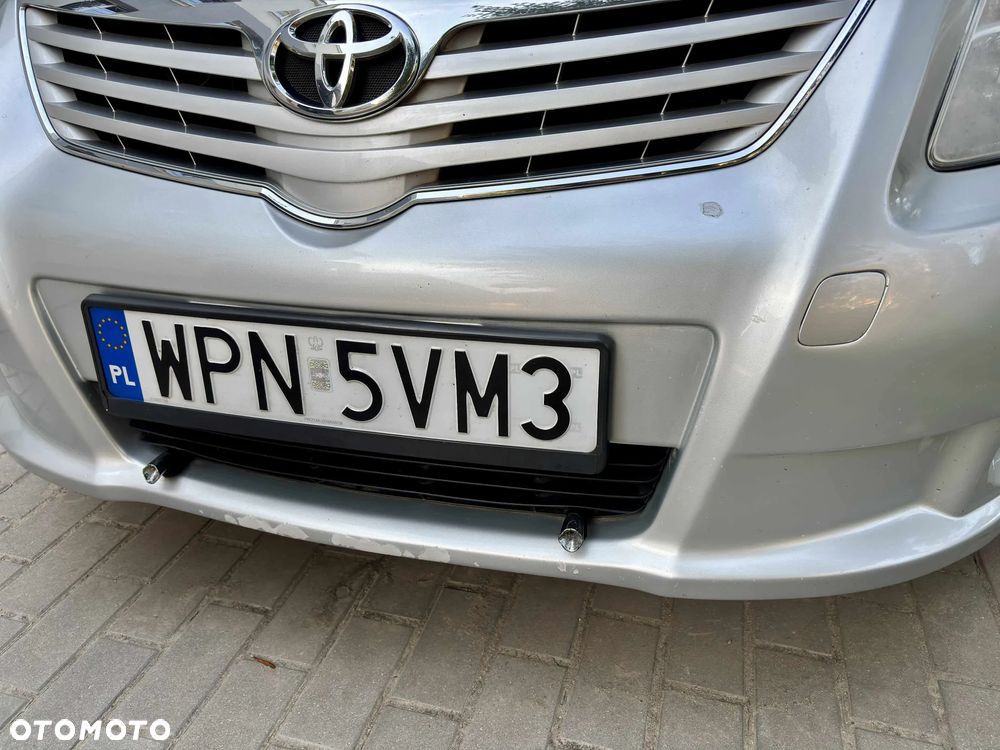 Toyota Avensis 2.0 Sol - 14