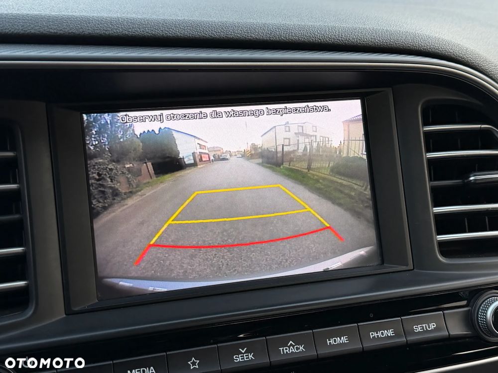 Hyundai Elantra 1.6 Comfort - 16