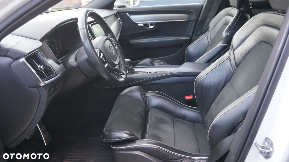Volvo V90 D4 R-Design - 19