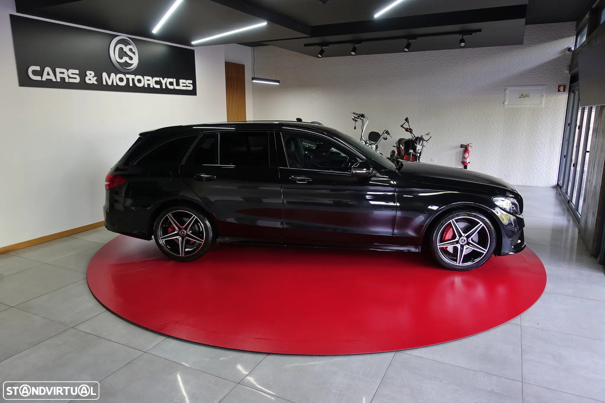 Mercedes-Benz C 300 h AMG Line - 21