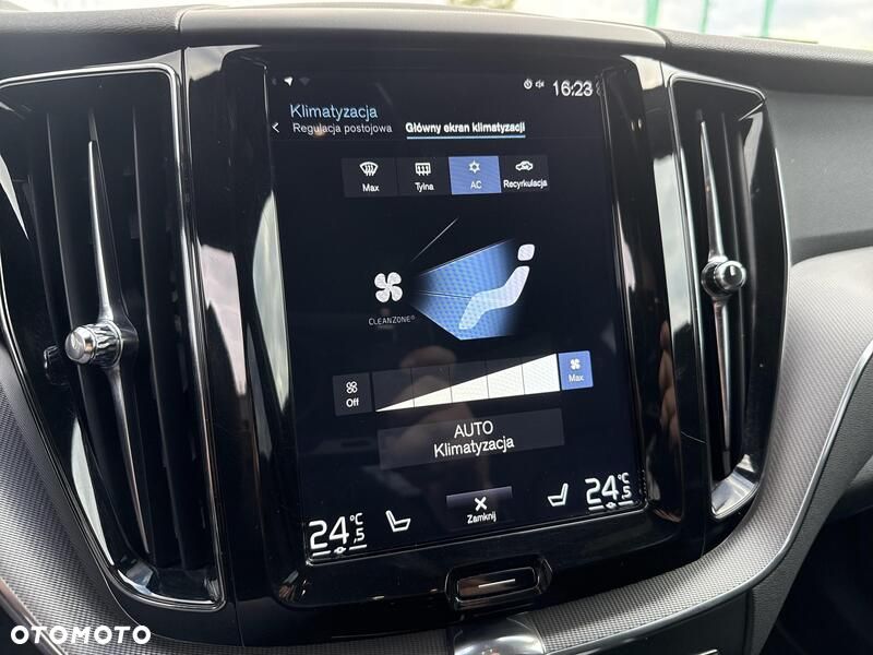 Volvo XC 60 D4 SCR R-Design - 16