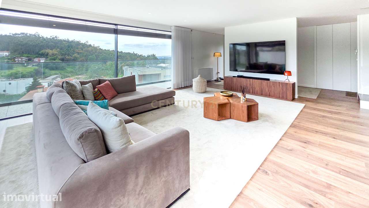 Moradia Contemporânea T4 com Piscina | Arquitetura Premium | Brufe, Vi - Grande imagem: 5/34