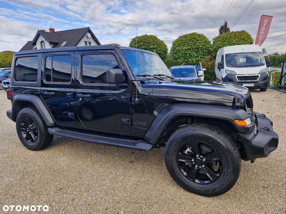 Jeep Wrangler - 11