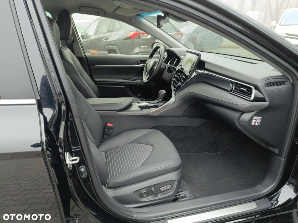 Toyota Camry 2.5 Hybrid Prestige CVT - 25