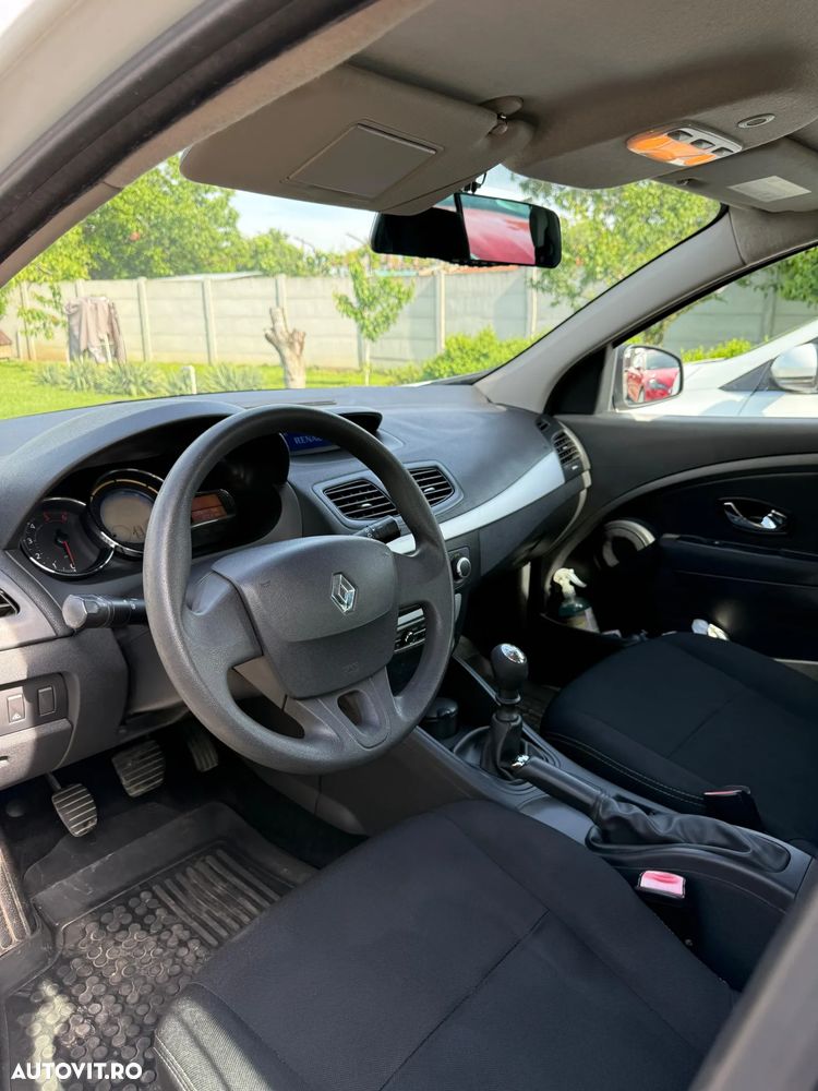 Renault Megane 1.5 dCi Expression - 11