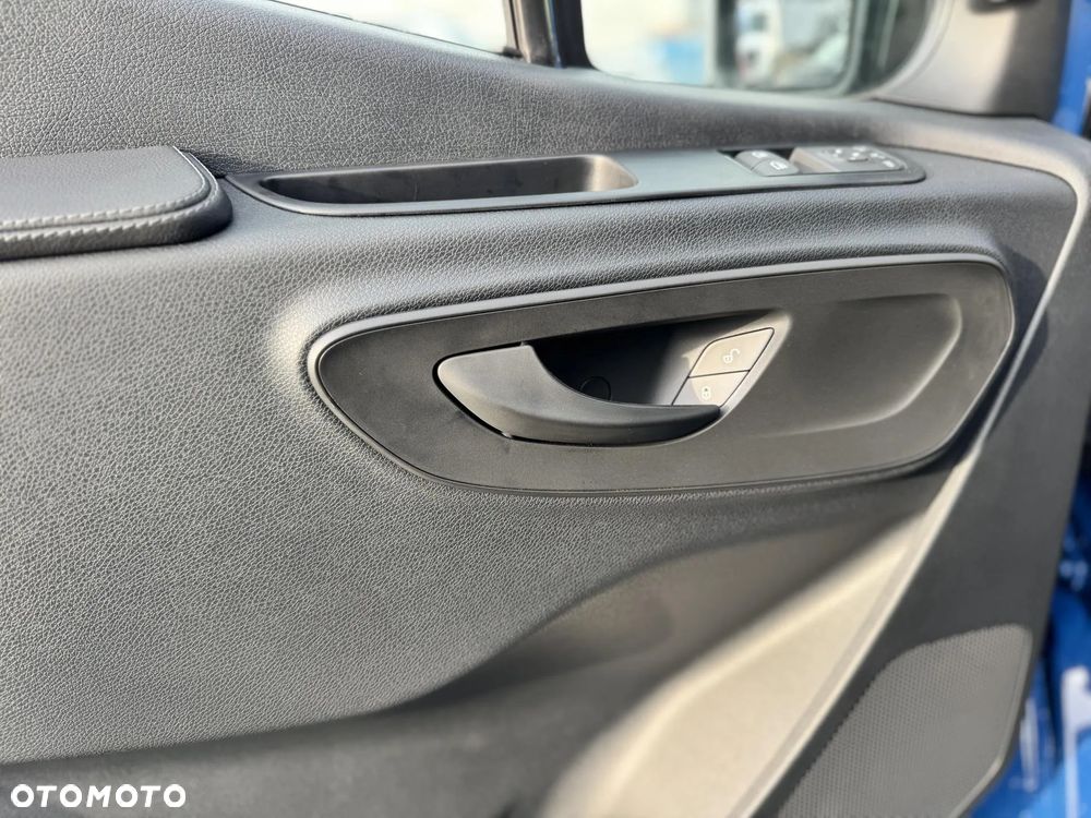 Mercedes-Benz Sprinter - 14