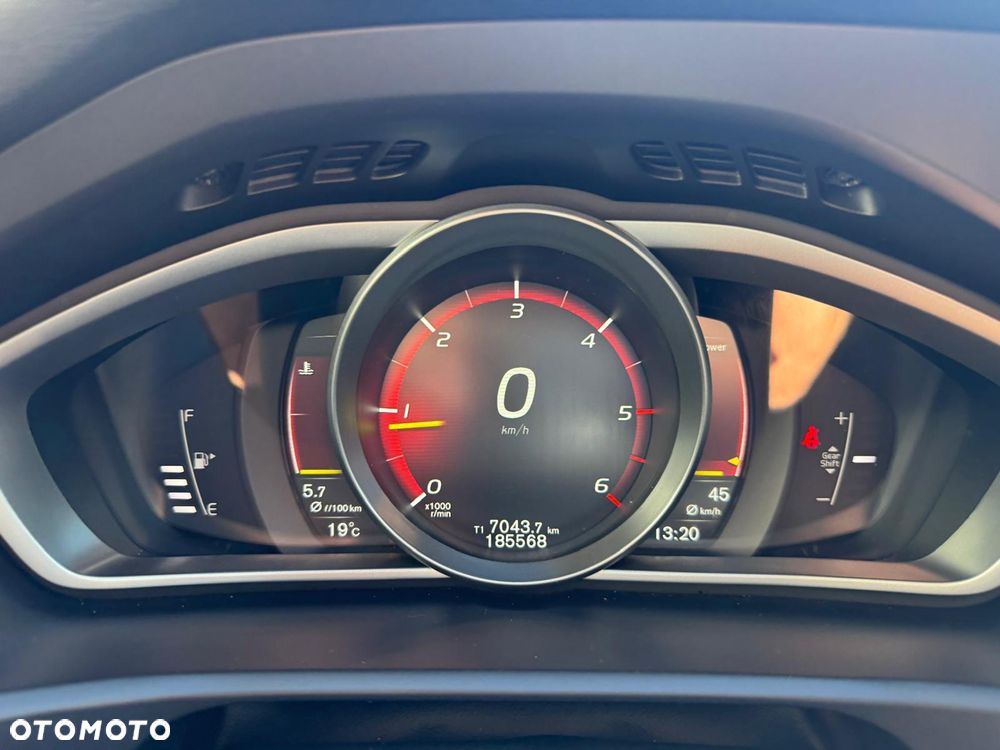 Volvo V40 D2 RDesign - 9