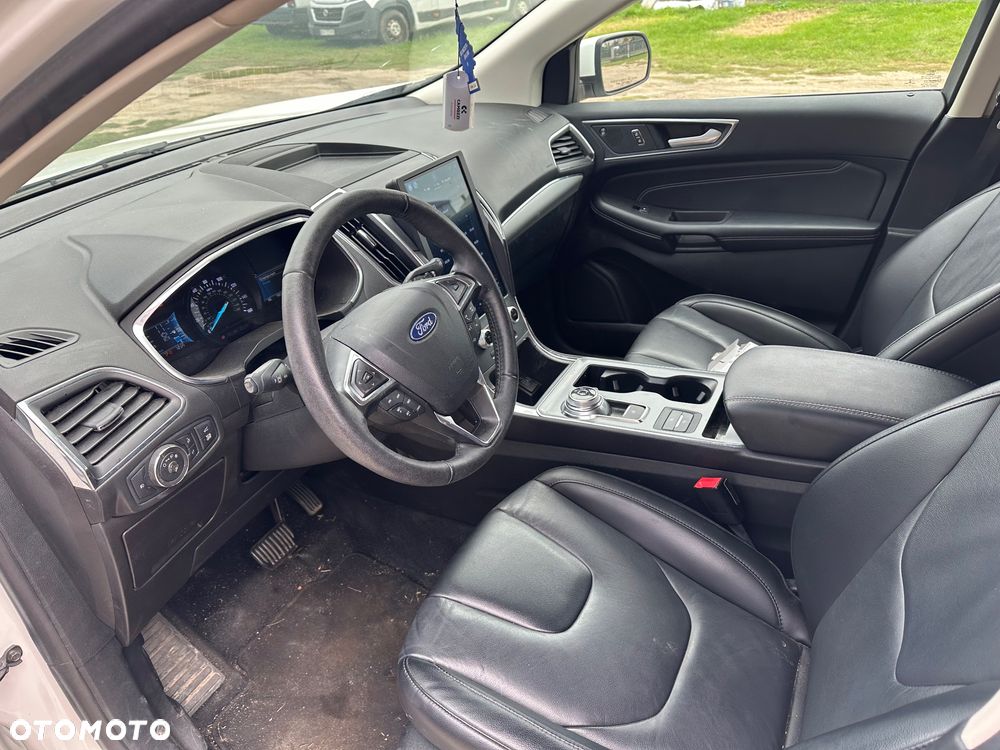 Ford Edge - 11