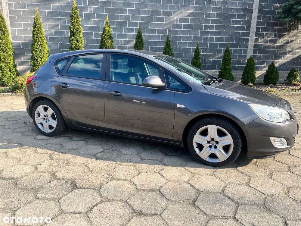 Opel Astra 1.3 CDTI DPF ecoFLEX Selection - 2