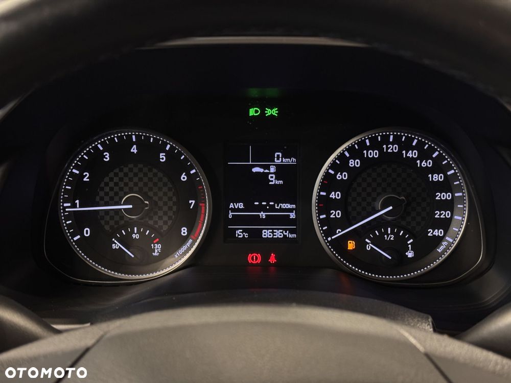 Hyundai Elantra - 20