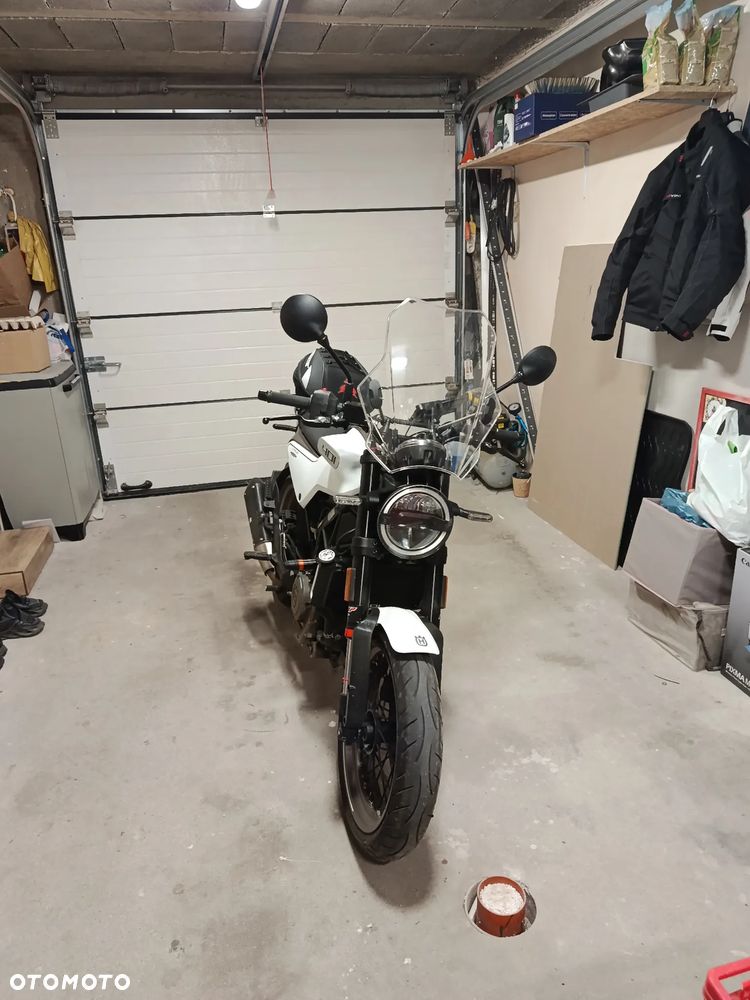 Husqvarna Vitpilen - 6