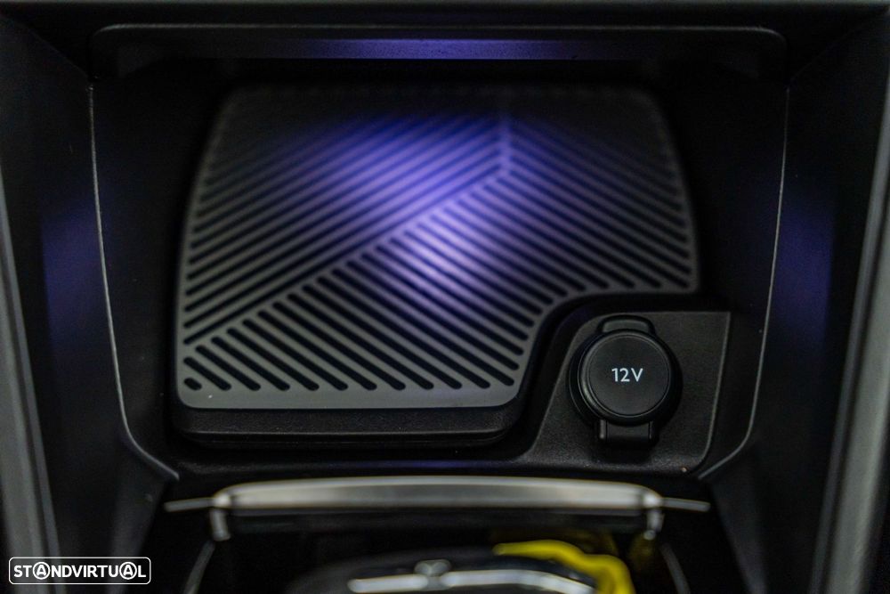 Citroën C4 X 1.2 PureTech Shine EAT8 - 32