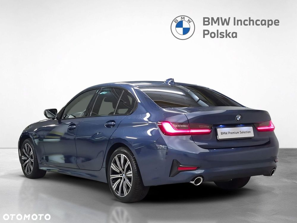 BMW 3 Series 2020 photo 3