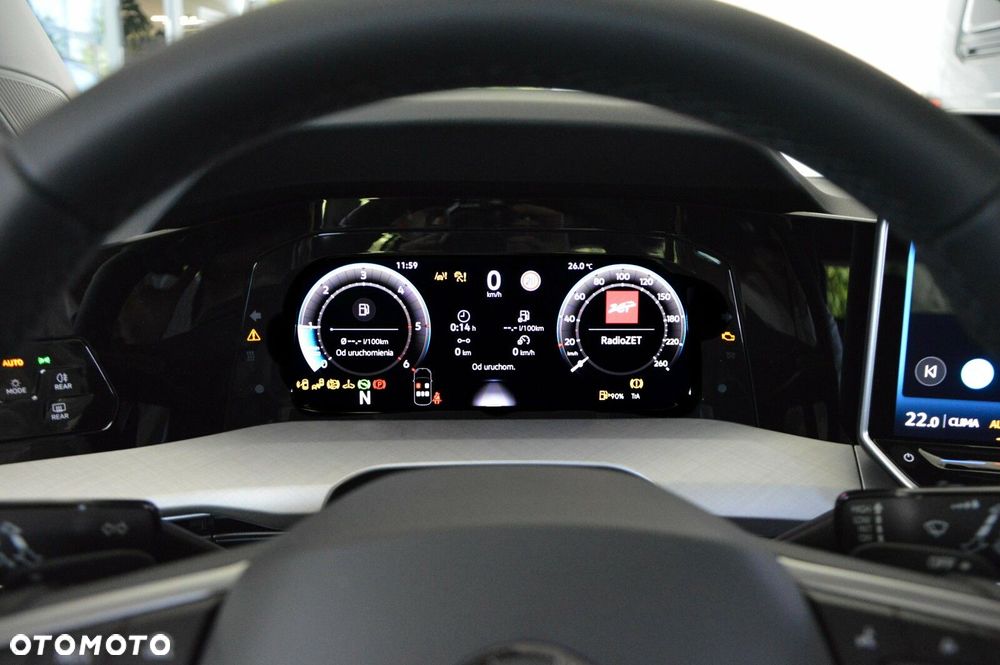 Volkswagen Golf - 11