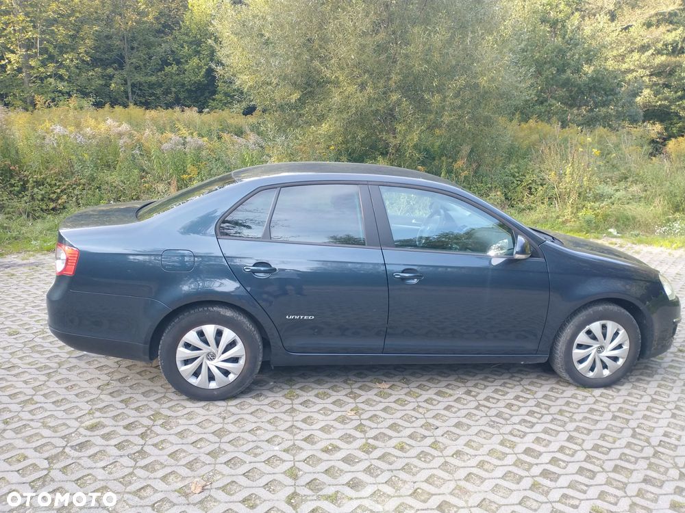 Volkswagen Jetta 1.9 TDI United - 8