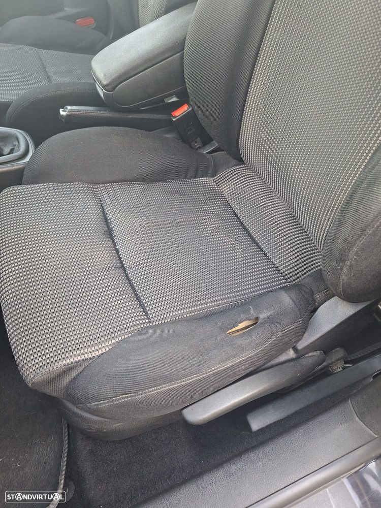 VW Golf 1.9 TDi GT Special - 30