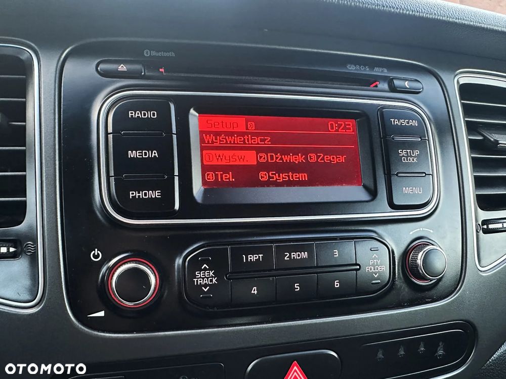 Kia Carens 1.7 CRDi Spirit - 34