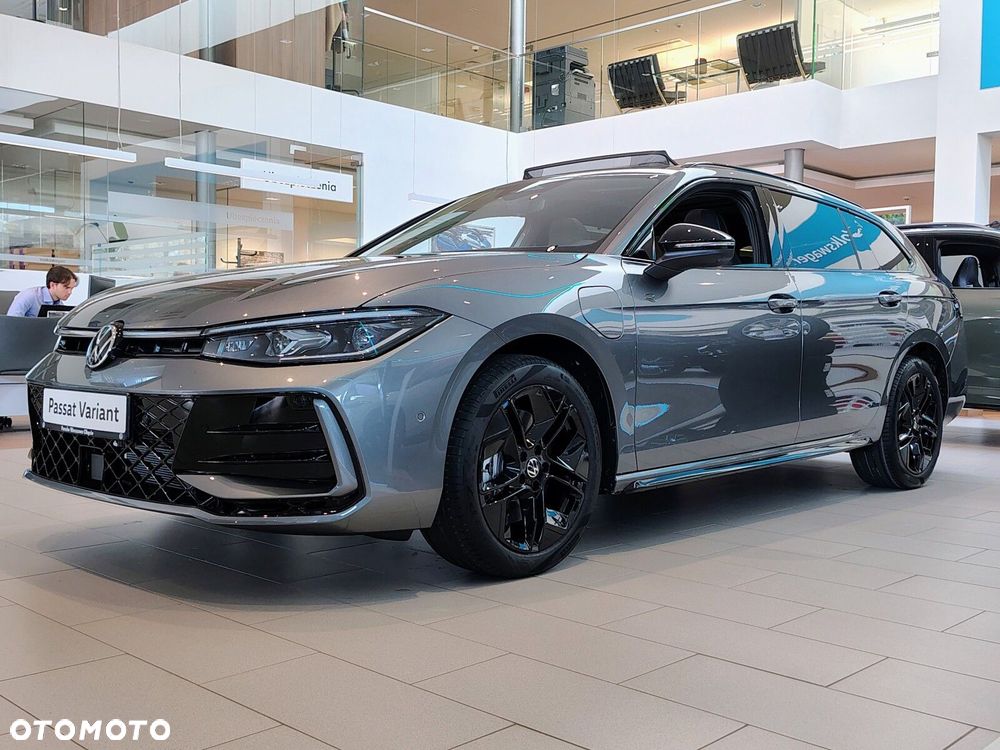 Volkswagen Passat - 4