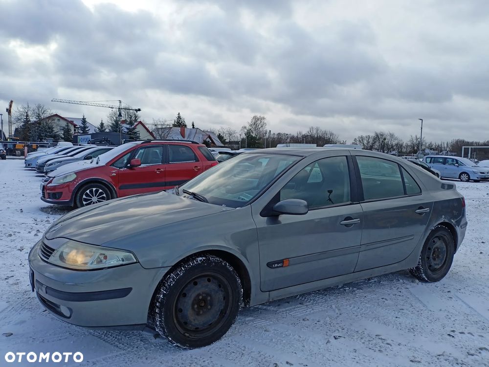 Renault Laguna - 1