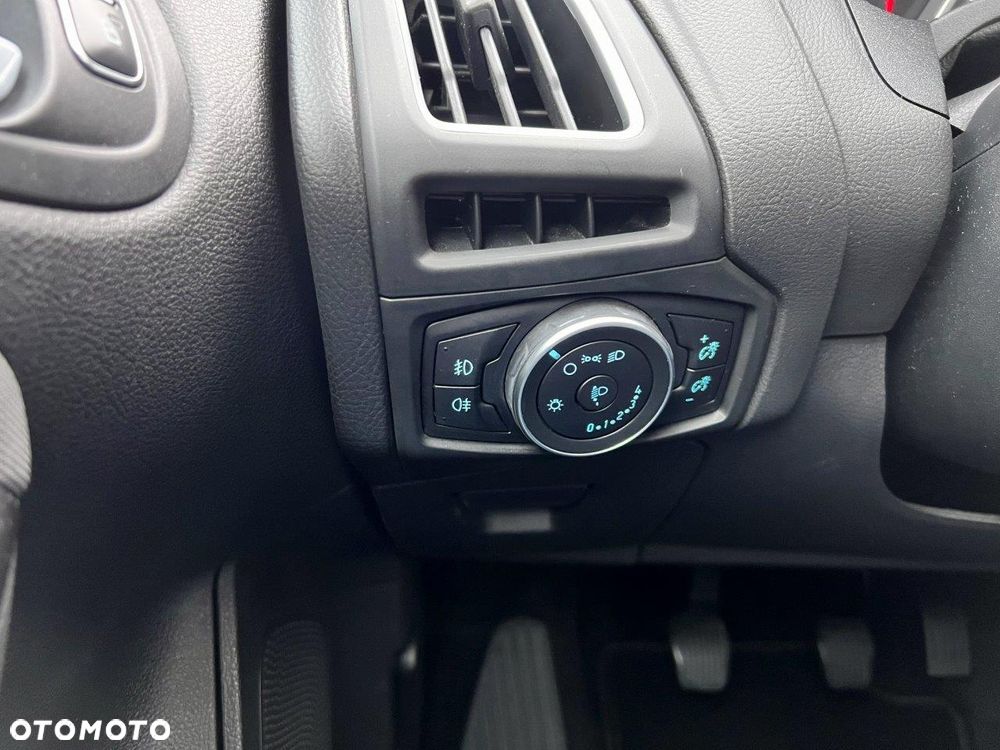 Ford Focus - 21