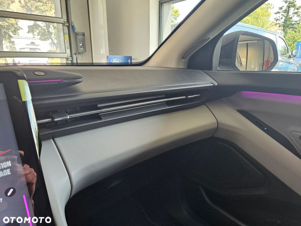 Ford Explorer 79kWh Premium RWD - 29