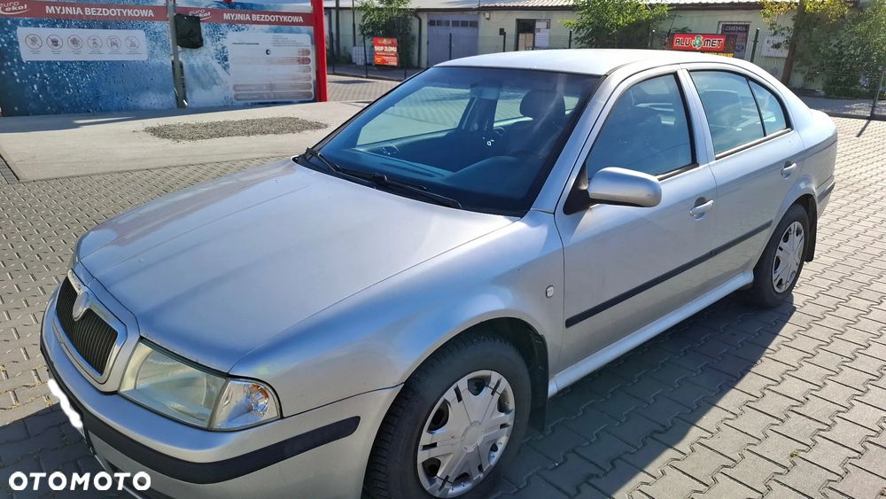 Skoda Octavia 2.0 Ambiente - 6