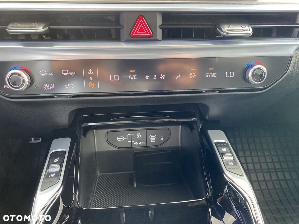 Kia Sorento - 28