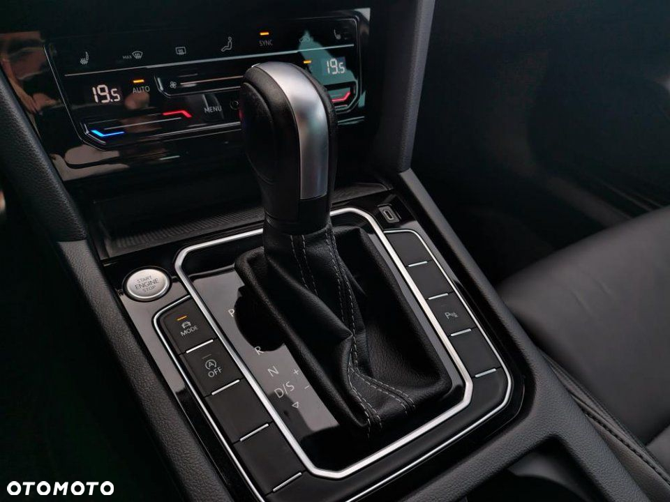 Volkswagen Passat - 21