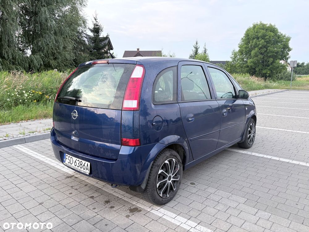 Opel Meriva 1.6 16V Essentia - 6