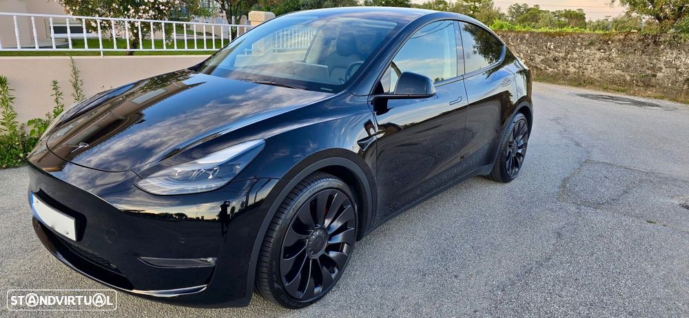 Tesla Model Y Performance Tração Integral - 12