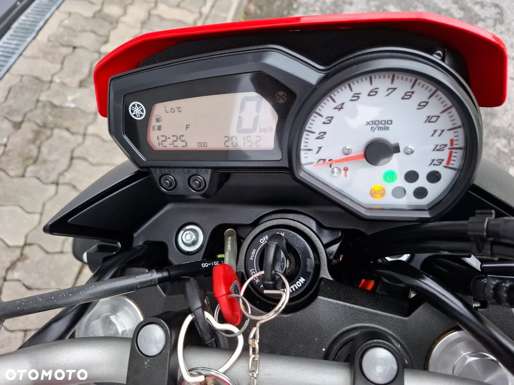 Yamaha FZ8 - 6