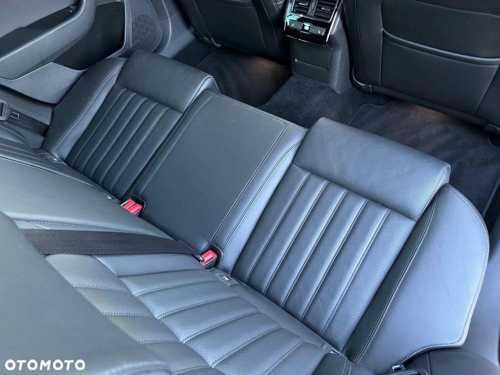 Skoda Superb 2.0 TDI 4x4 DSG L&K - 24