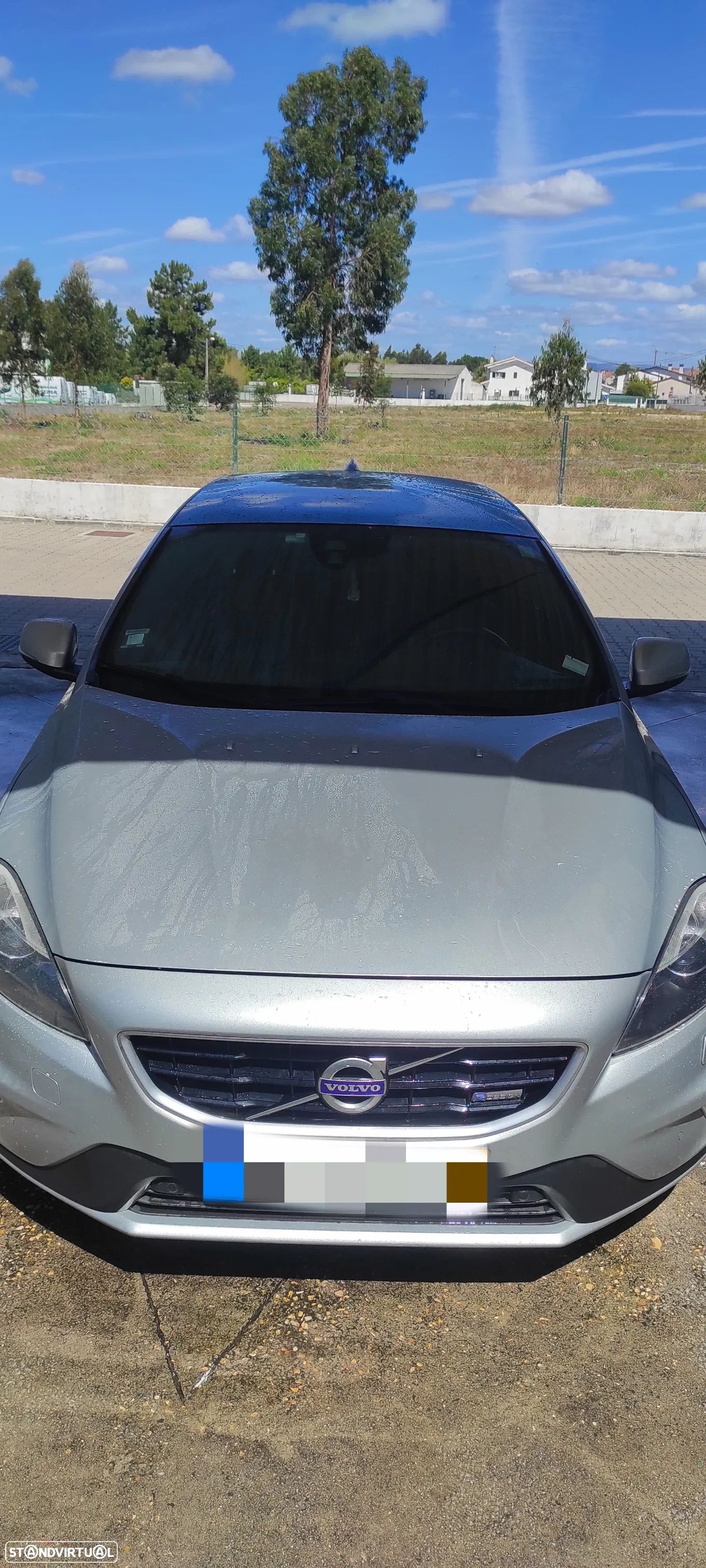 Volvo V40 1.6 D2 Eco R-Design - 1