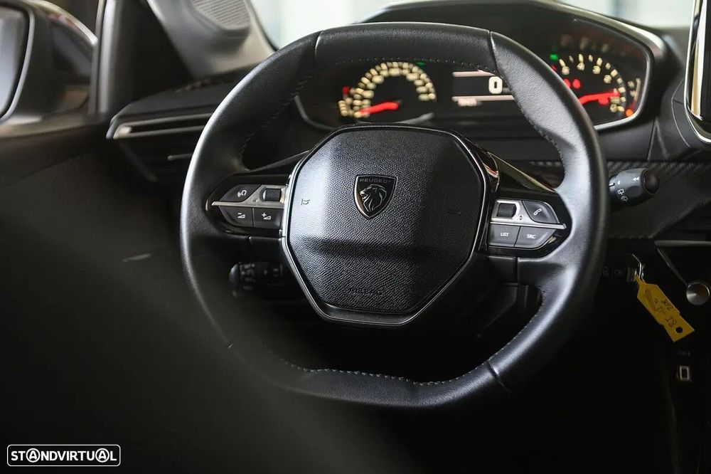 Peugeot 208 1.2 PureTech Active Pack - 52