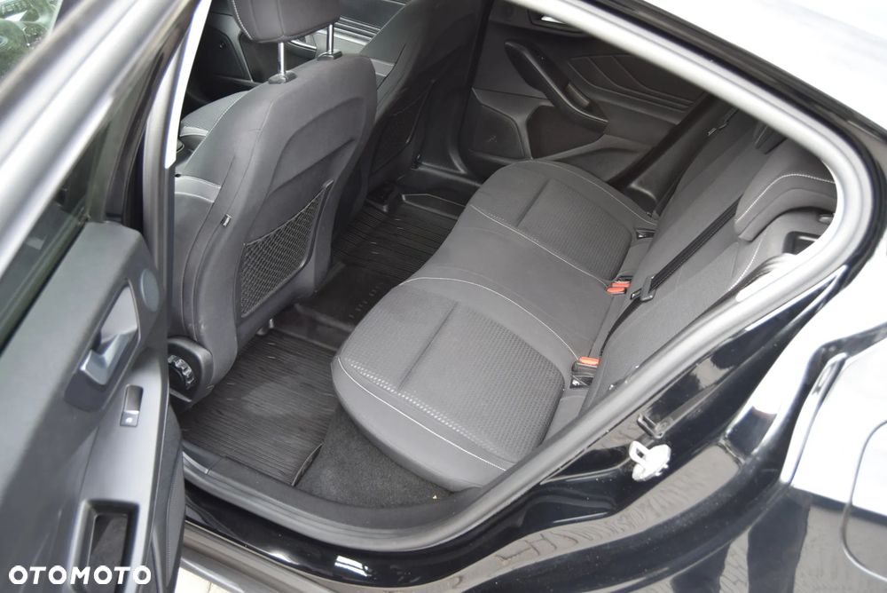 Ford Focus 1.0 EcoBoost STart-Stopp-System TITANIUM - 17