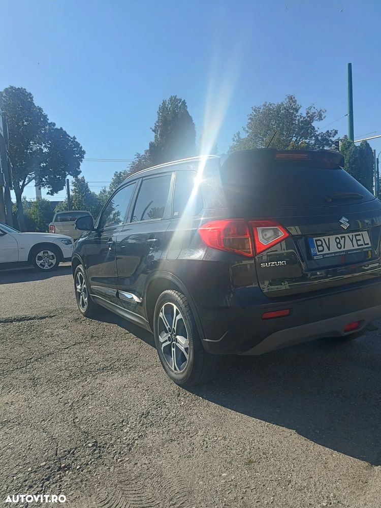 Suzuki Vitara 1.6 DDIS 4X4 Luxus - 6