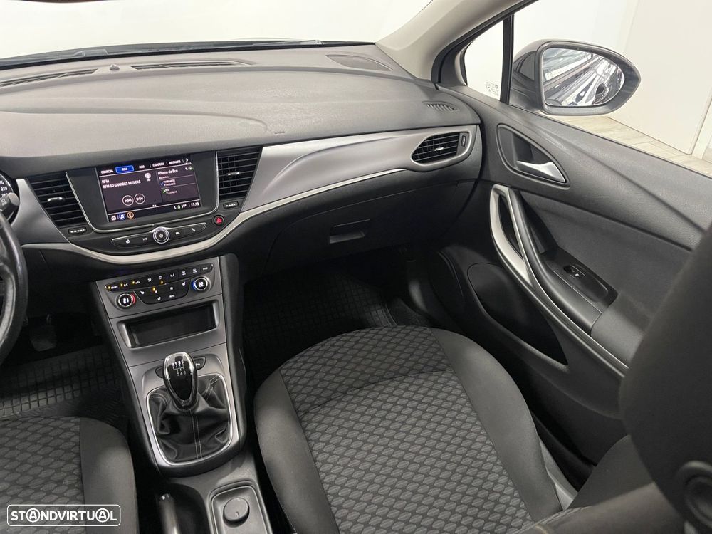 Opel Astra 1.2 Turbo Business Edition - 22